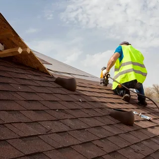 Homeowners’ Guide to Leaking Roof Repair in Pflugerville, TX