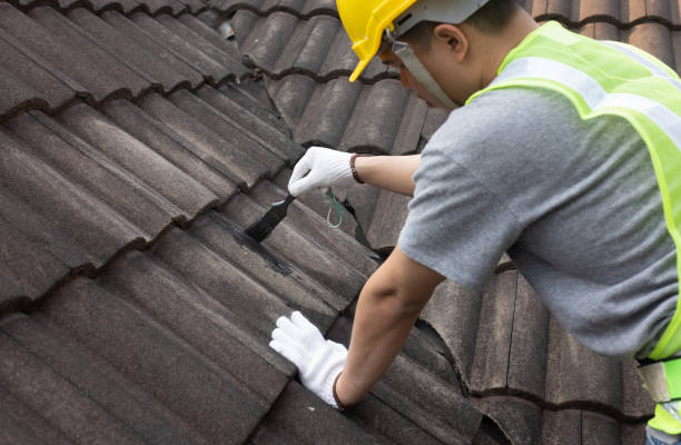How regular maintenance with Cedar Park TX expert Commercial Roofing Services extends roof life